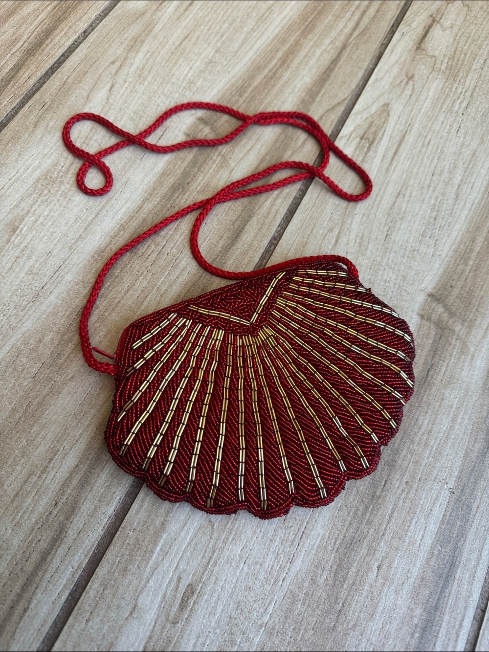 Vintage Red & Good Beaded Shell Clutch/crossbody Bag
